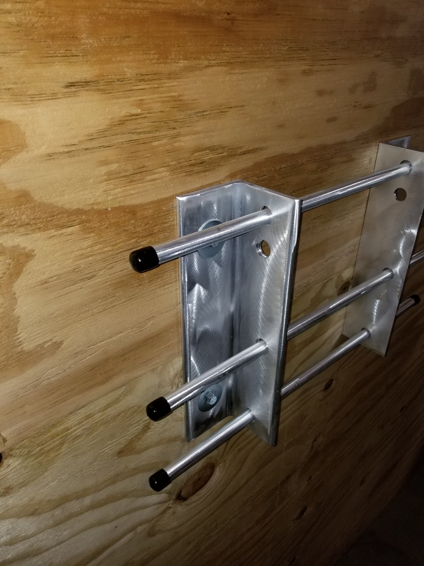 [wall mount tour pack storage rack] - [tourpackstoragerack]